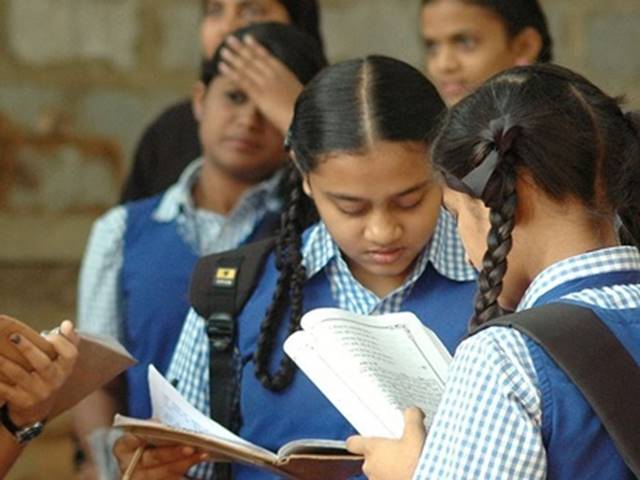 Kerala Govt Decides To Keep Educational Institutions Closed